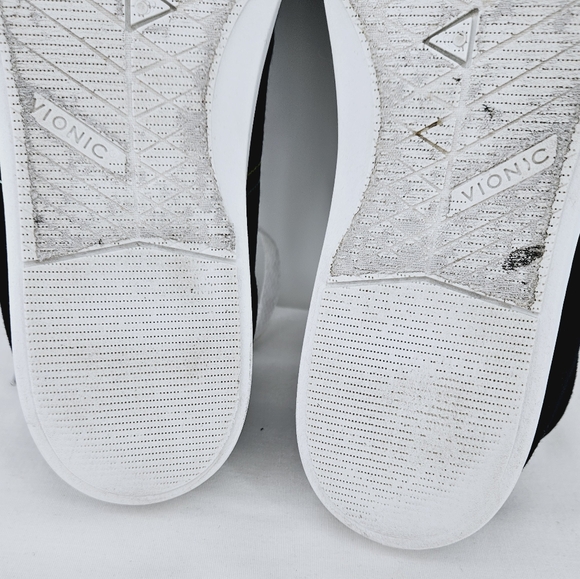 Vionic Beach Stinson Lace-Up Sneaker in Black Size 10 - Picture 12 of 12